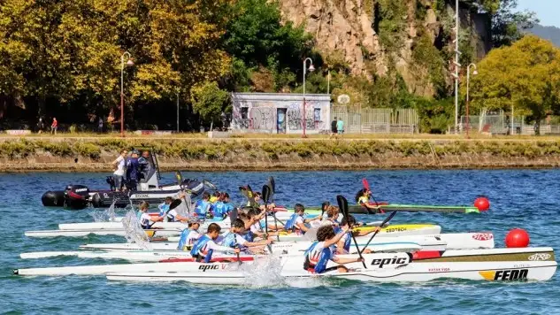 Competirán en la pista viguesa de la ETEA 600 palistas (Foto Pedro Seoane)