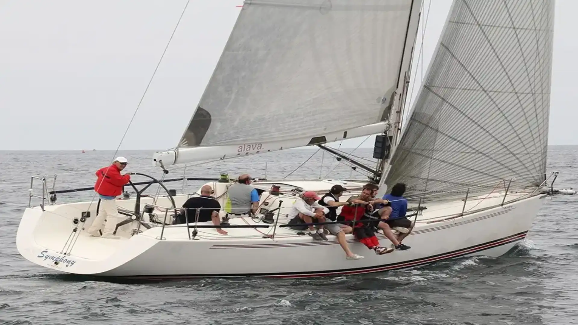 Il Trofeo Sociale Vela è iniziato a Las Arenas, con la prima gara delle crociere