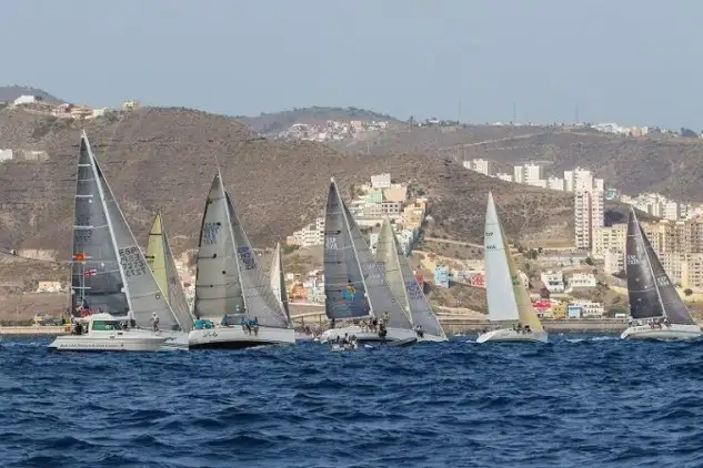 La regata ha contado con el apoyo del Gobierno de Canarias, Presidencia del Cabildo de Gran Canaria, el Instituto Municipal de Deportes, Ayuntamiento de Las Palmas de Gran Canaria y Ciudad de Mar