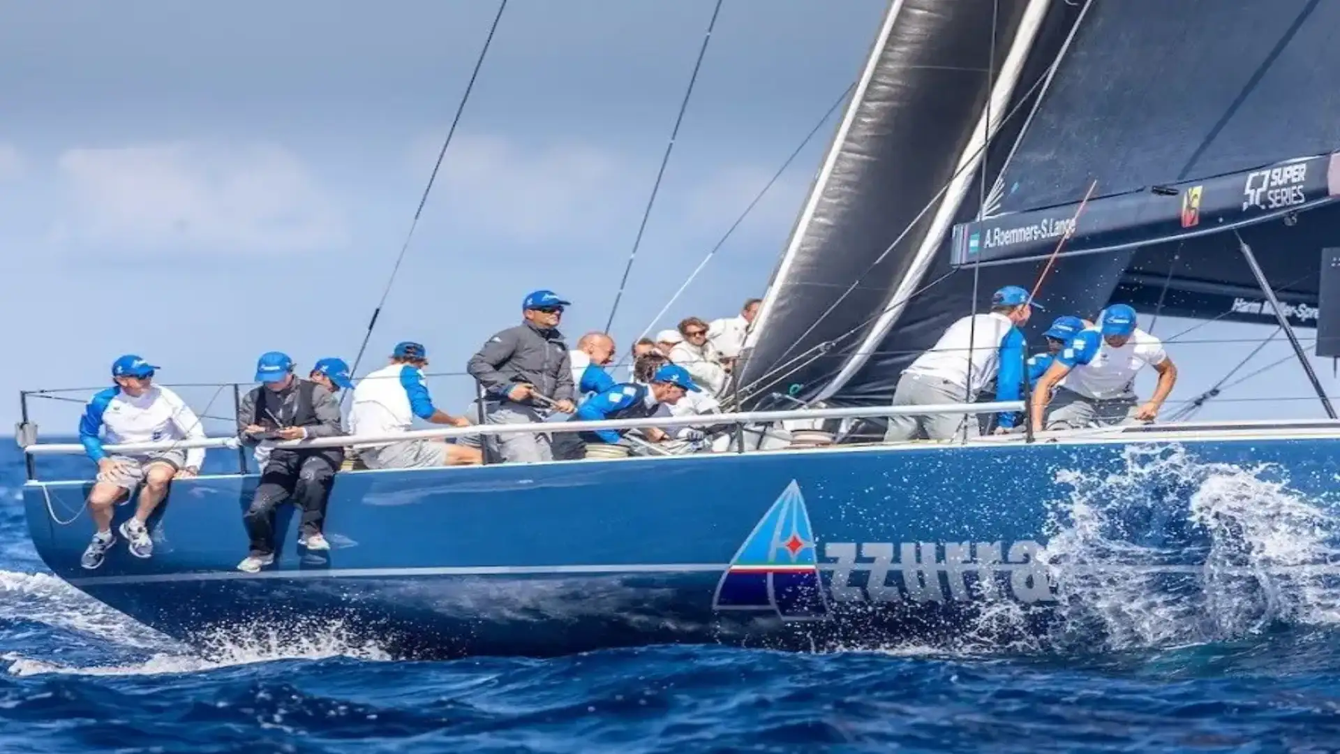 "Azurra" conquista la 52 Super Series 2019 ed è uguale al "Quantum Racing"