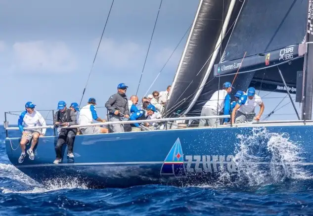 El barco de la Familia Roemmers iguala a Quantum a títulos mientras que el Sled hace una exhibición y gana la Audi 52 Super Series Sailing Week Porto Cervo (Foto Martínez Studio)