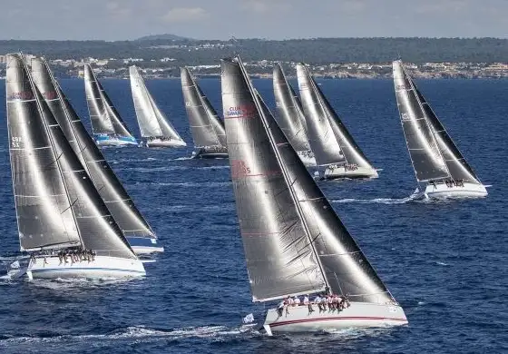 El ganador de The Nations Trophy será determinado por la combinación de los dos mejores resultados de cada país, y recibirá un espectacular trofeo diseñado por el joyero italiano Buccellati
