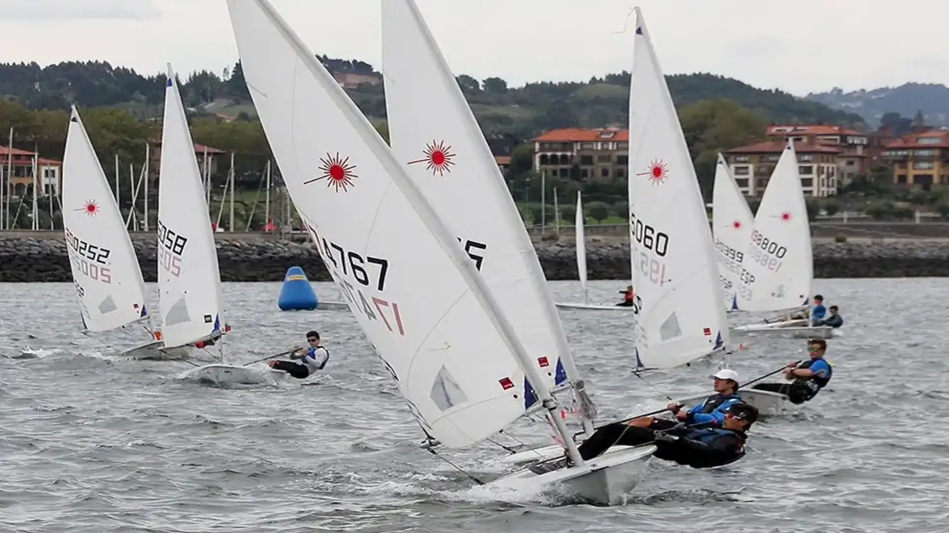 Organizzato dalla Marina Militare dell'Abra a Getxo il Trofeo Presidente della Vela Luce