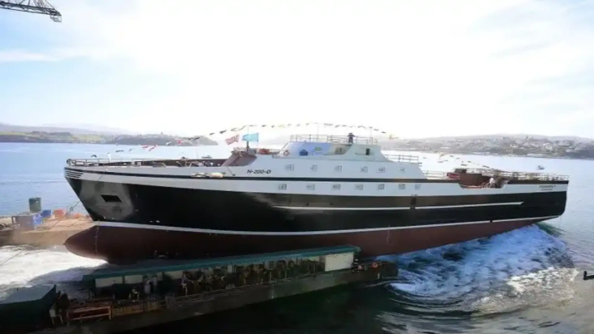 Gondan boot a Figueras- Castropol il suo nuovo trawler congelatore di fabbrica