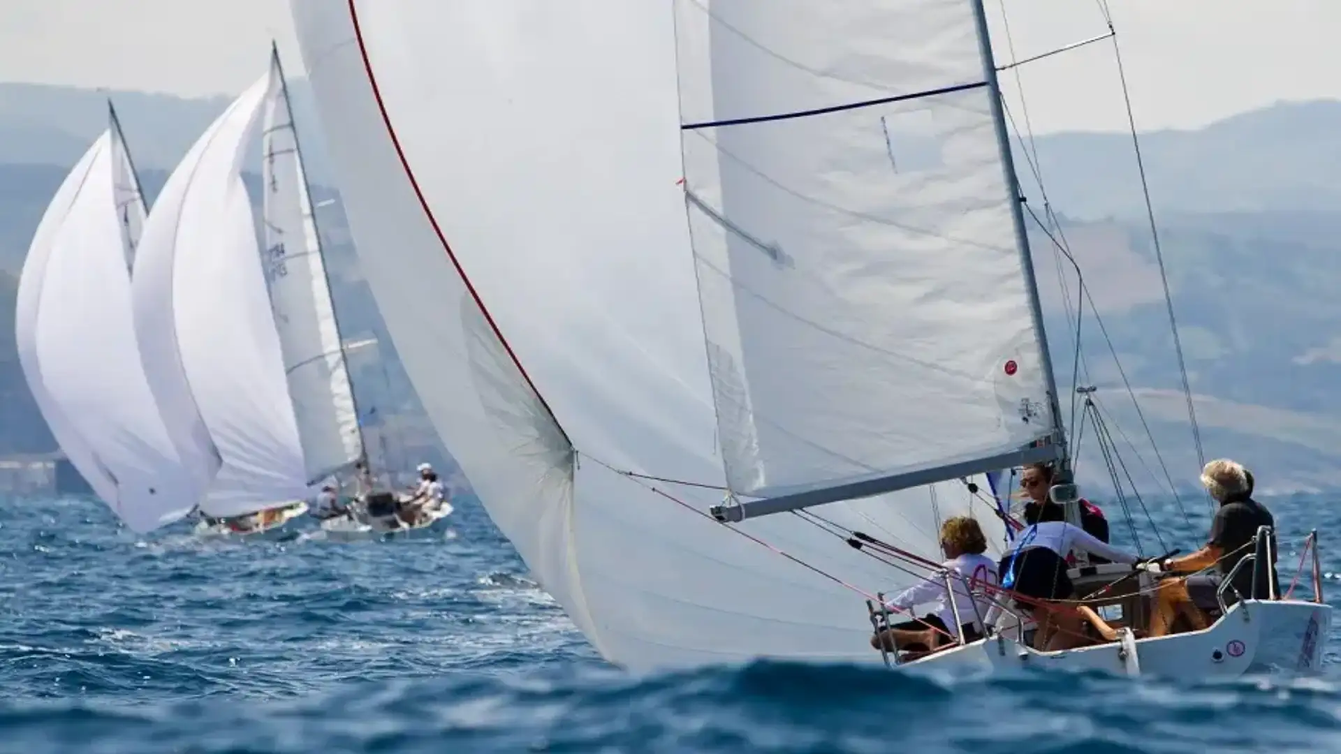 "Biobizz" patroniado por José Luis Azqueta manda en el Social del Marítimo del Abra de J80