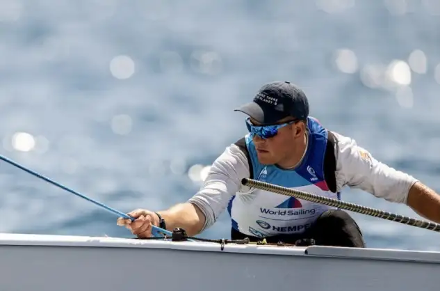 En el mar Helénico, la Española de Vela sitúa a dos regatistas en el top ten de finn