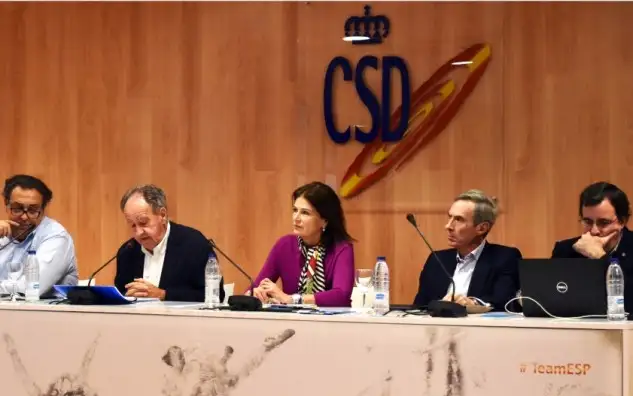 Javier Sanz arrancaba el informe de gestión remarcando “un crecimiento importante en los últimos dos años, con más ingresos y, evidentemente, con más medios, algo que los deportistas agradecen al resultar muy necesarios”.