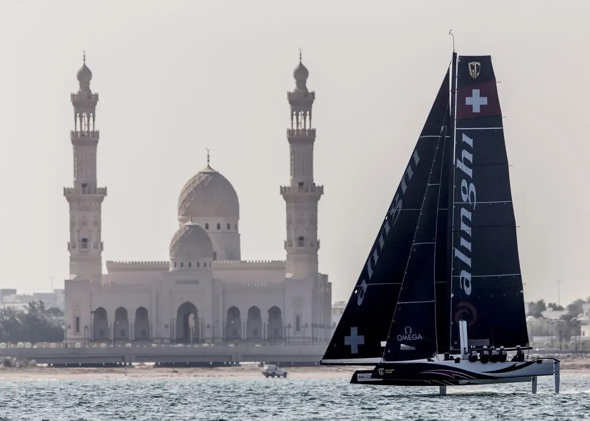 Alinghi busca defender sus títulos de campeón del mundo de GC32 y campeón del GC32 Racing Tour, pero Jorand destaca que este año el juego es ligeramente diferente por el hecho de que el GC32 World Championship se dispute más avanzada la temporada: del 19 al 20 de septiembre en la localidad italiana de Villasimius