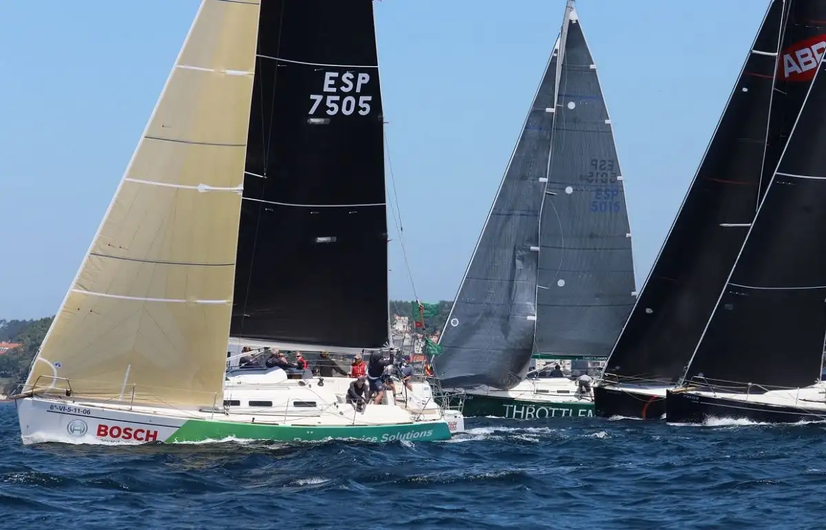 Los vencedores absolutos del Trofeo Presidente de la Xunta en la pasada edición fueron el “Mirfak”, de la Armada Española (clase 0-1; el “Bosch”, en la clase 2-3 y el “Impresión 3D", del herculino Guillermo Blanco (Foto Pedro Seoane)