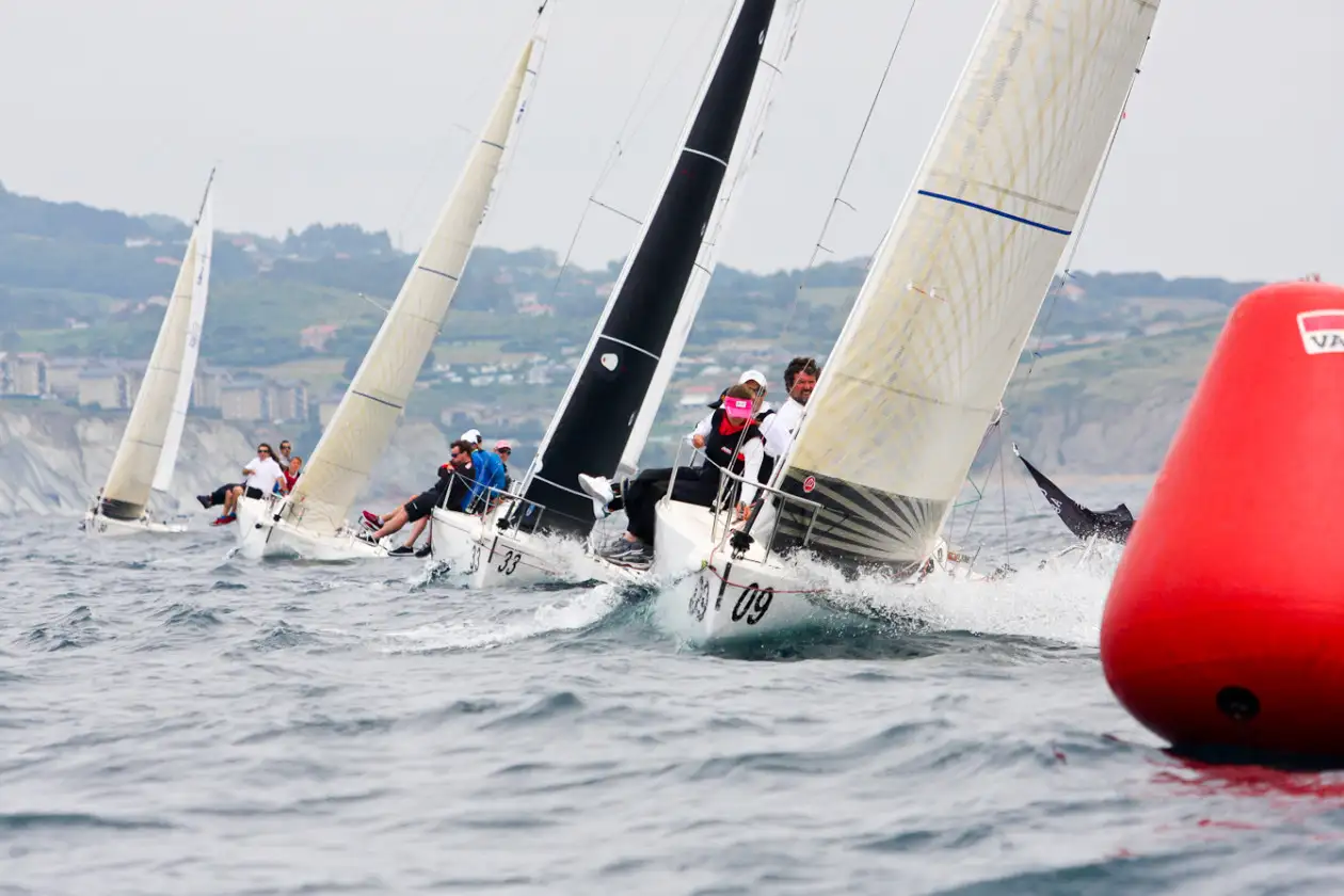 35 barcos, entre J80 y cruceros, vuelven a navegar en una de las competiciones a vela más relevantes de cada temporada