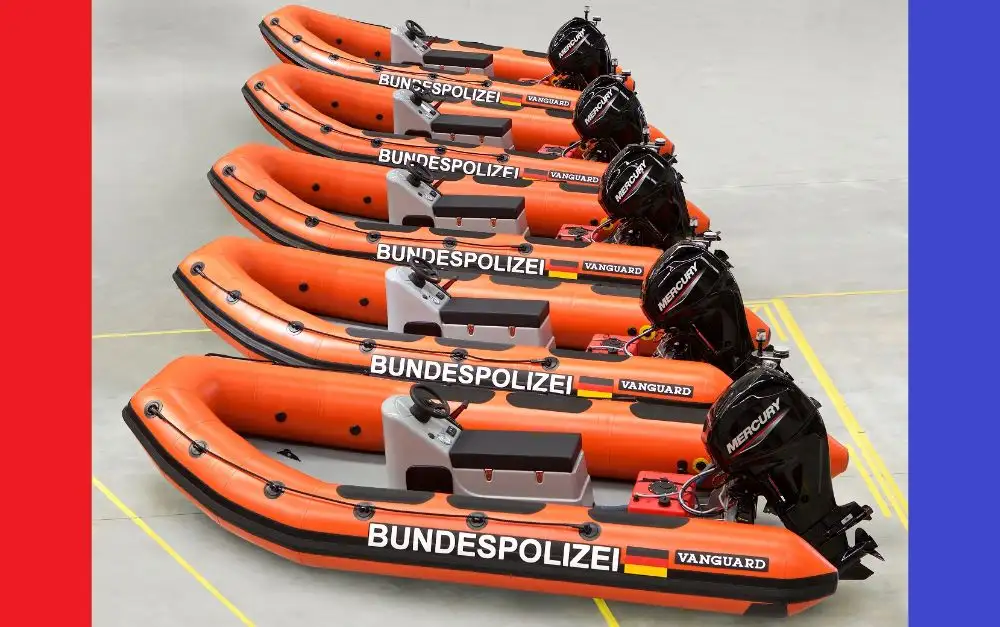La Bundespolizei recibe cinco semirrígidas de Vanguard Marine para el servicio de protección y seguridad en Alemania. Se trata de embarcaciones de 4,2 metros de eslora con casco de aluminio y flotadores de poliuretano personalizadas en astillero para cumplir los exigentes estándares del organismo alemán