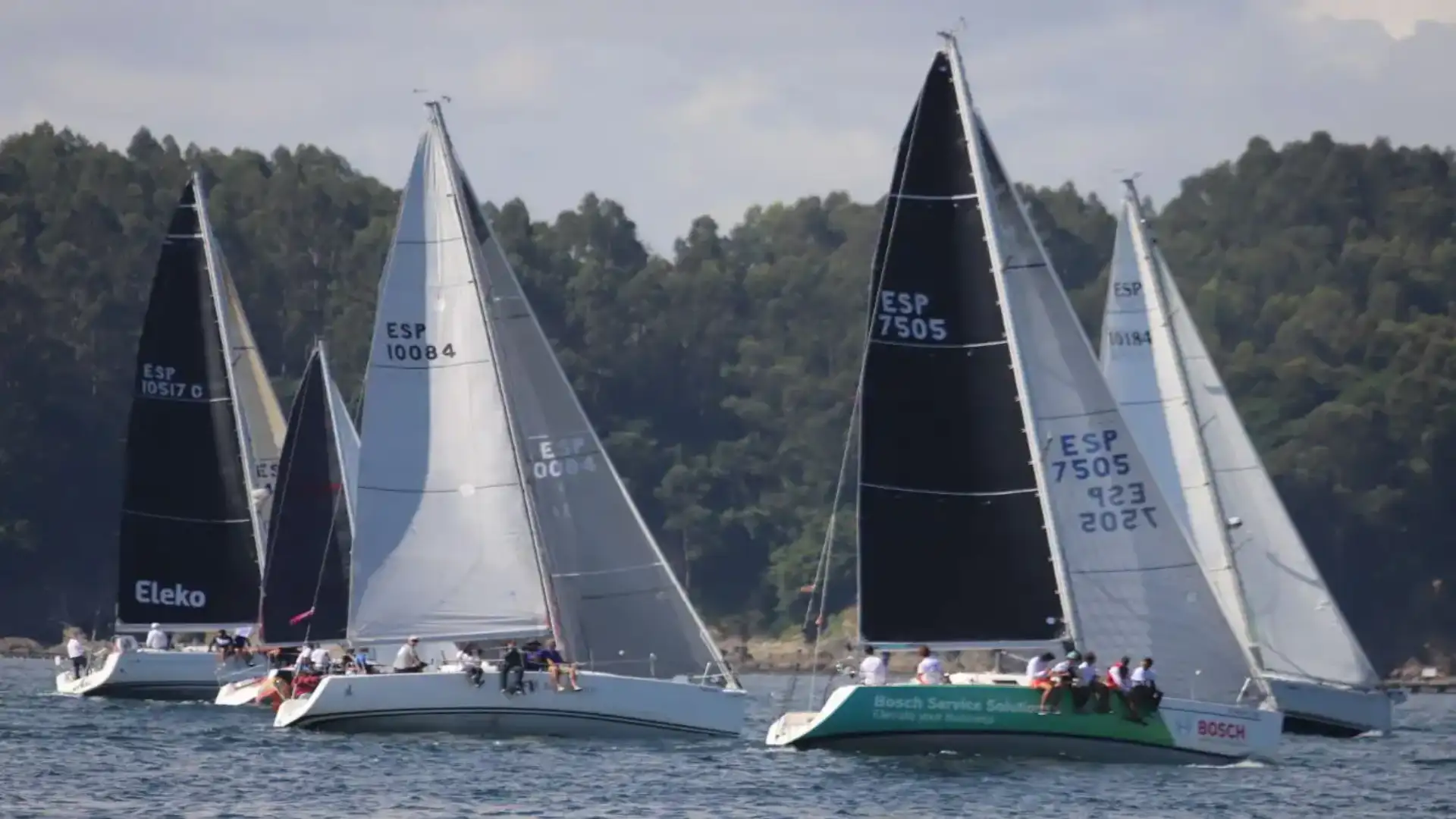 In assenza della Rías Baixas "Bosch Service Solutions" conduce il Grande Trofeo Mare di Maeloc