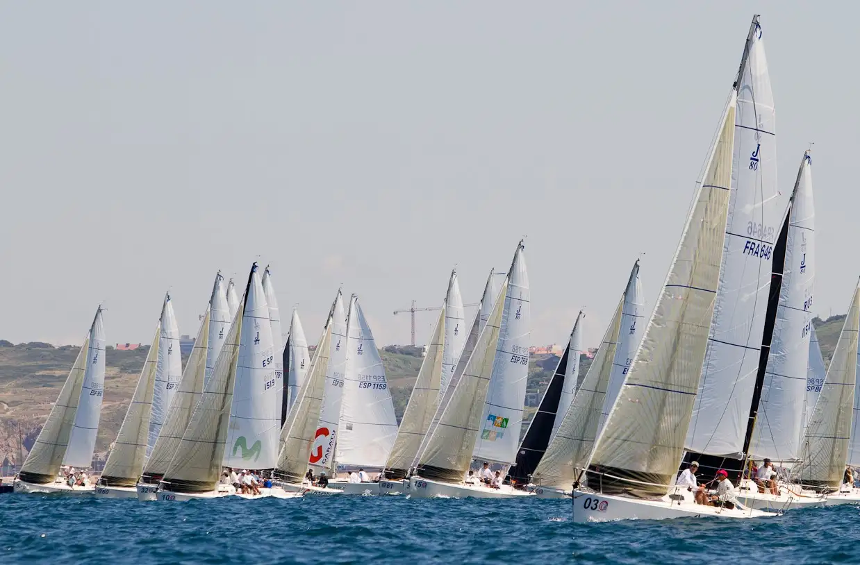 Cerca de una treintena de J80 en aguas guizpuzcoanas en el nacional de la clase