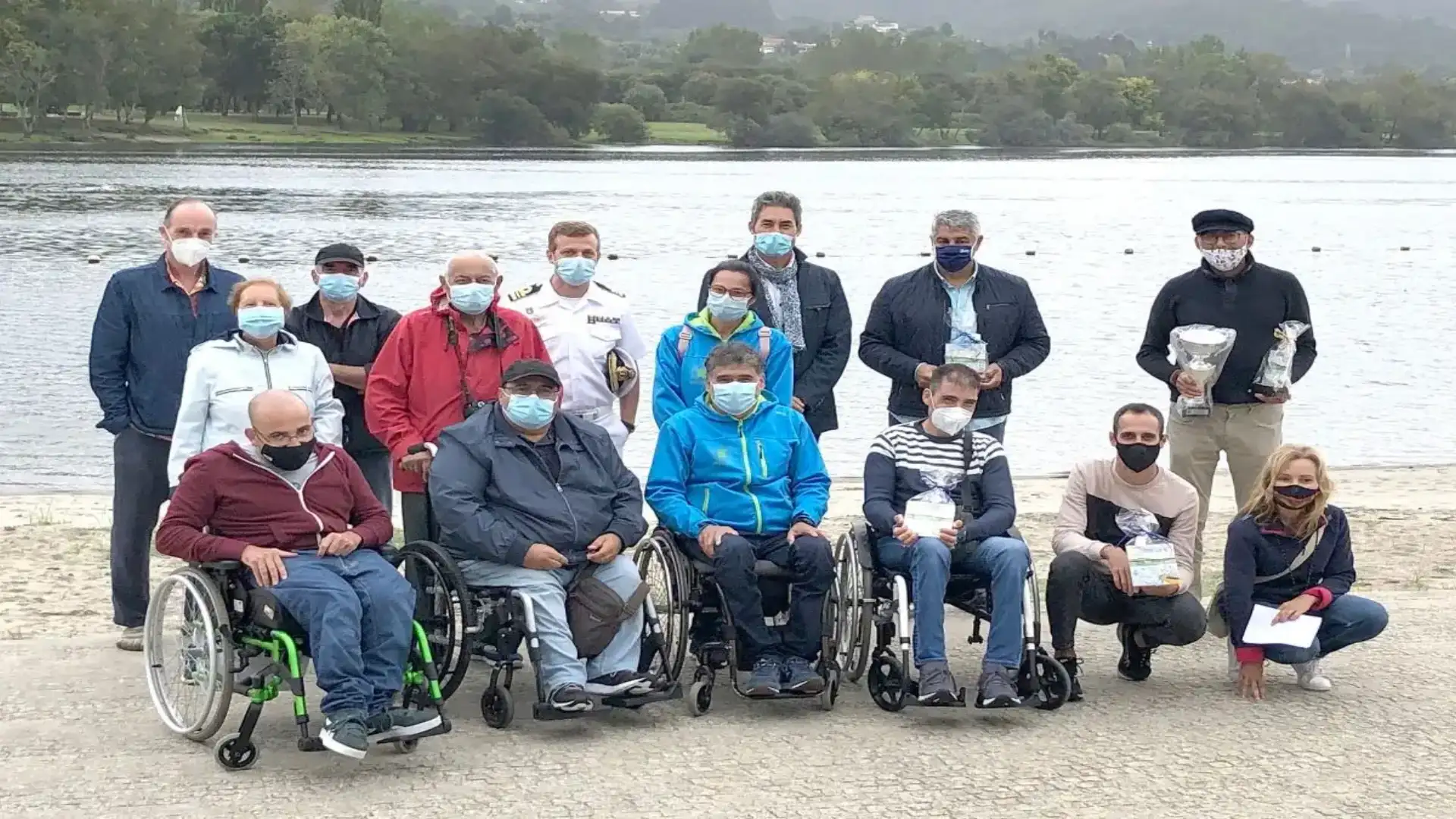 Vittoria di Estevez-Davila nel Galiziano Incluso di Motonautica che termina a Tomiño