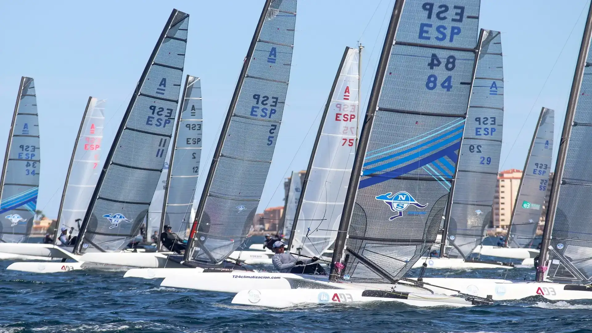 Calavia e Tood in Classe A, Llabrés in Hobie Cat 16 e Boot in F18, vincere a La Manga