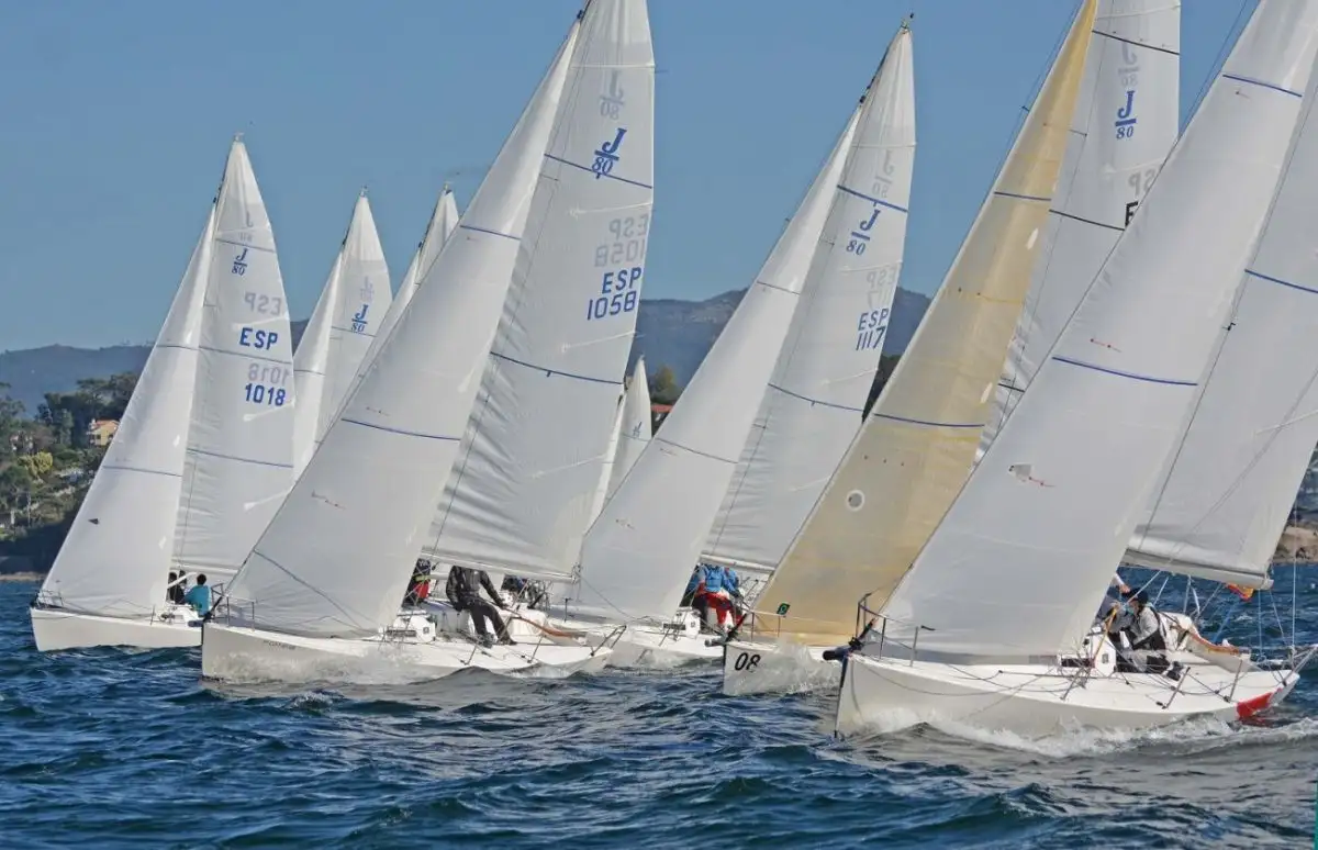 Comenzó la Liga de Invierno de J80 (Foto José Ramón Louro)