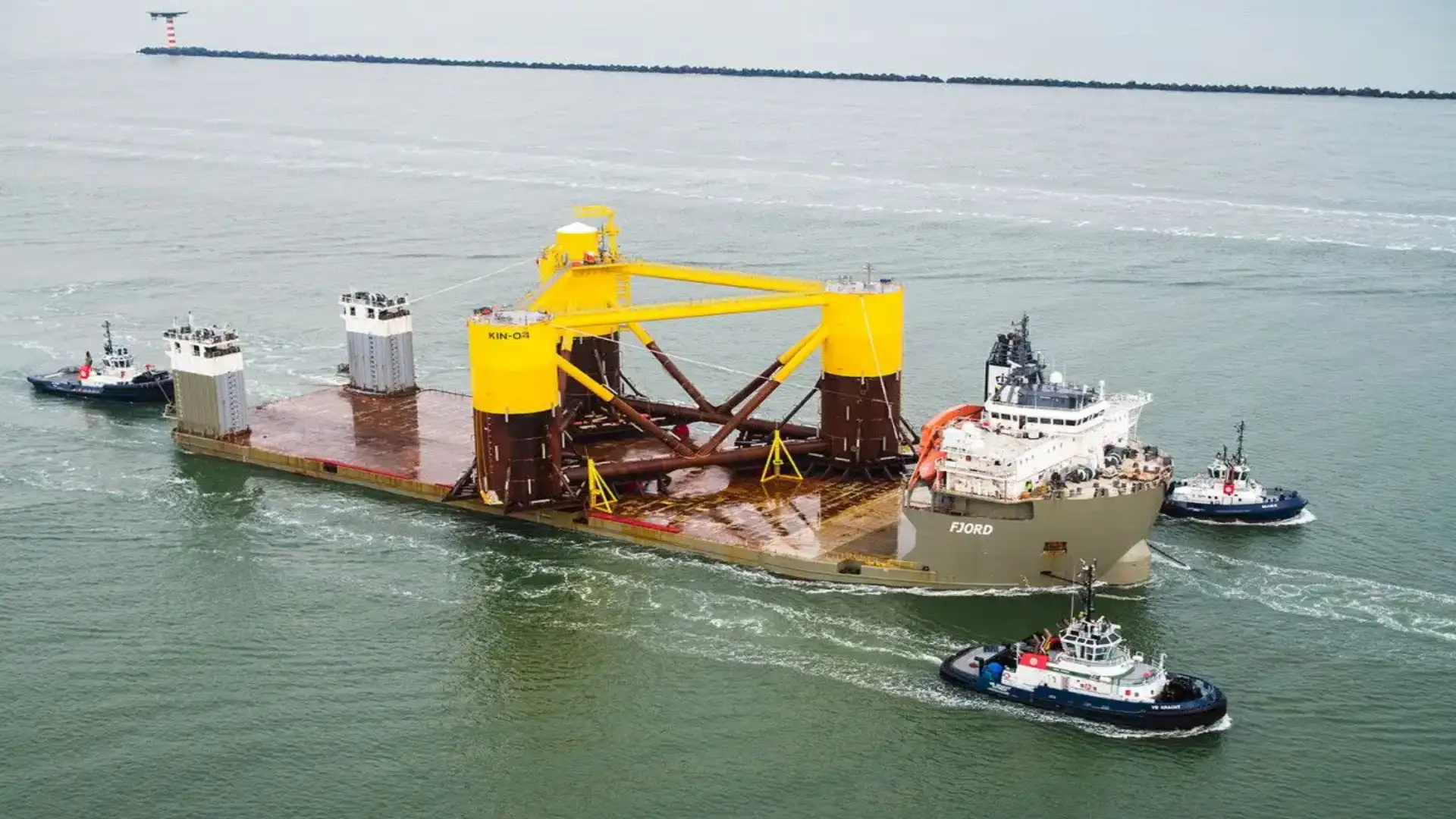 Boluda Towage Europe nel trasporto base del parco eolico Kincardine