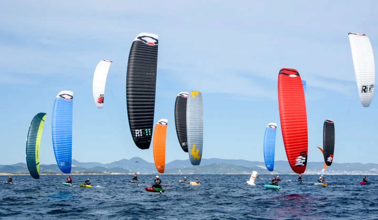 Un momento de la regata de entrenamiento de hoy en la categoría Open (Foto Toni Forqués)
