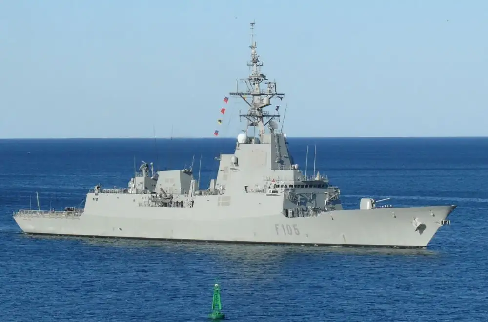 La fragata Cristóbal Colón sale de Ferrol para integrarse en la Agrupación Permanente de la OTAN número 2