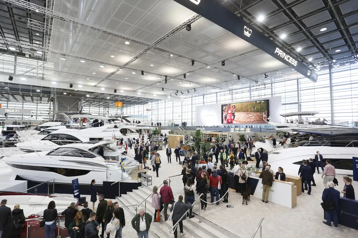 Todas las solicitudes para el boot Düsseldorf 2021 siguen siendo válidas. Las empresas que deseen registrarse para el boot 2021 son bienvenidas a contactar con el equipo para obtener información y asesoramiento personal e individual (Foto boot Düsseldorf)