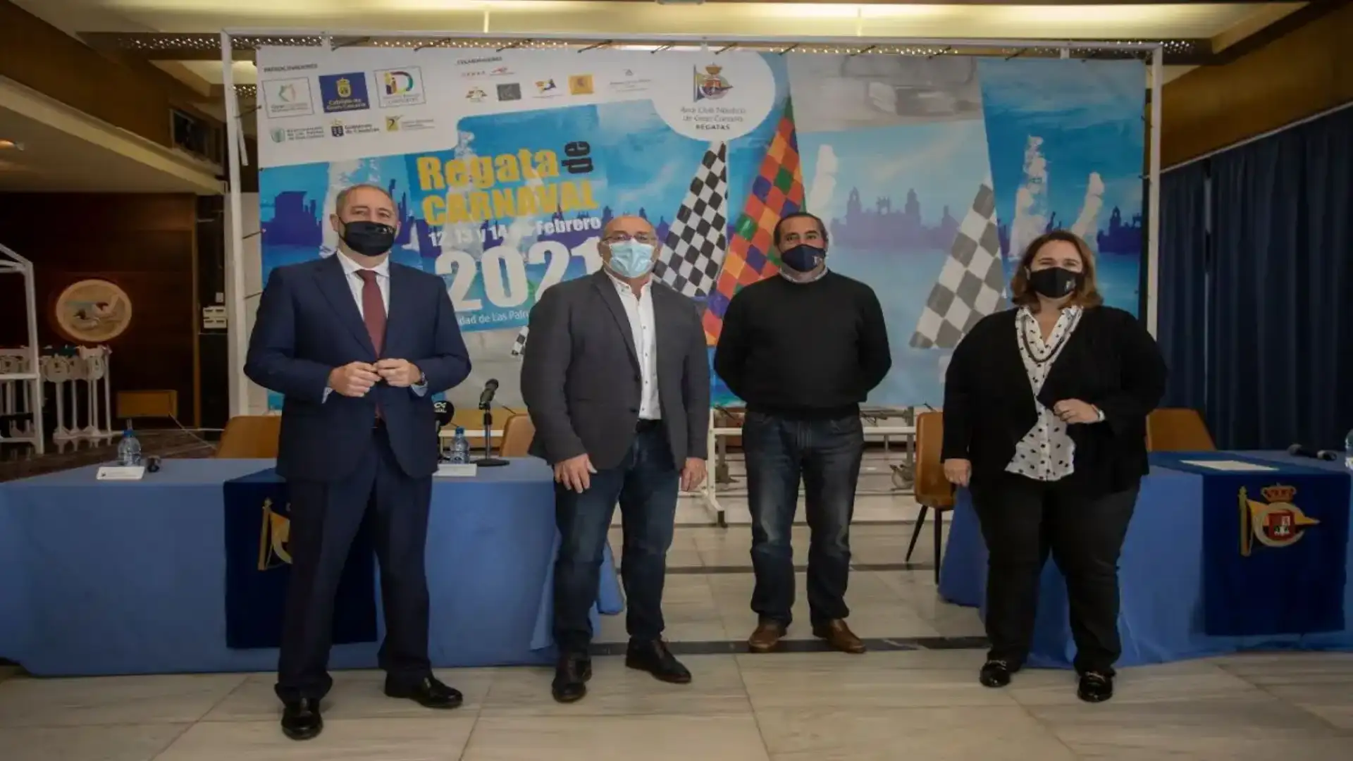 Il "ILCA" prende il comando nelle acque del Grancan nel Carnevale di Regata