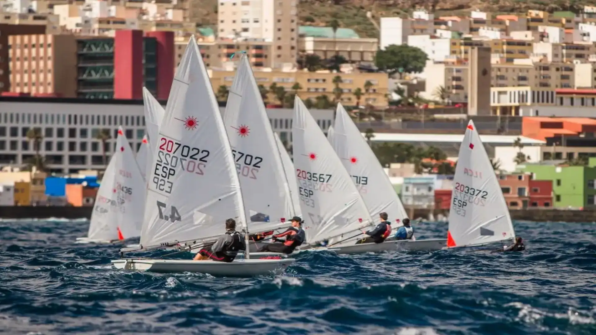 La Martina Reino grancanaria è imposta con autorità nella Regata di Carnevale di ILCA 6