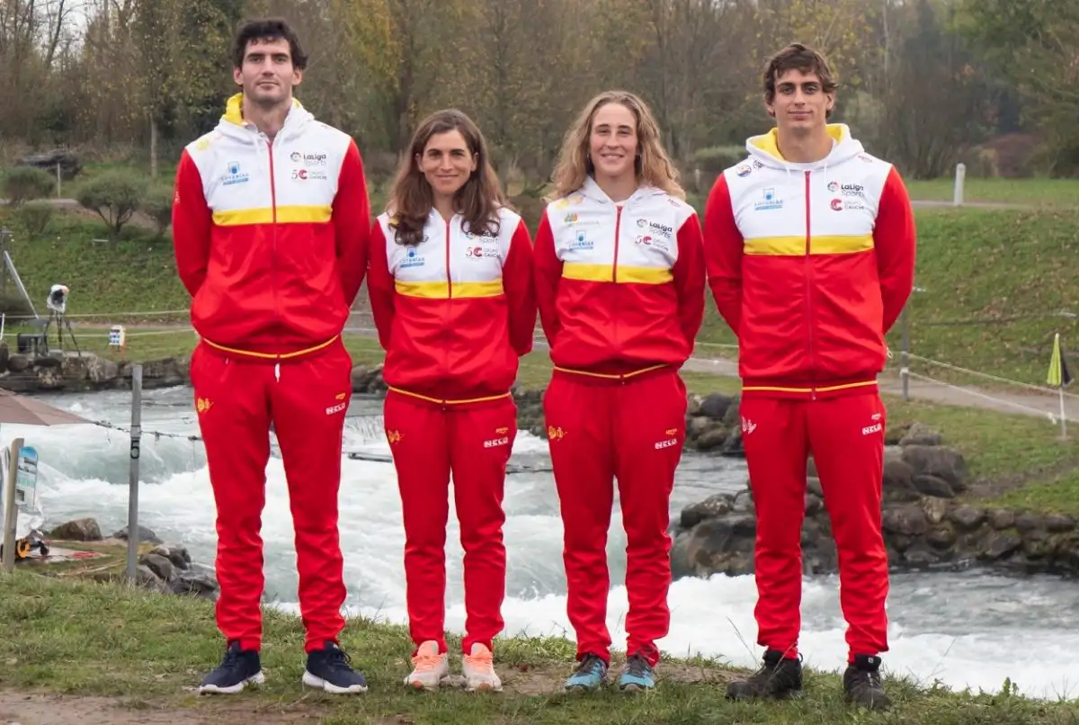 Los palistas clasificados para Tokio, Ander Elosegi, Maialen Chourraut, Núria Vilarrubla y David Llorente, de izda. a dcha., competirán este fin de semana en la II Copa de España, que se disputará en La Seu de Urgell