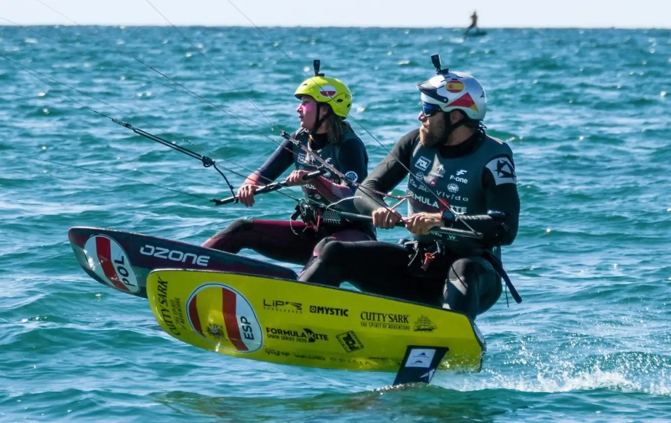 La marca Cutty Sark se alía con la regata para fomentar la Formula Kite y dinamizar las actividades sociales en cada una de las seis competiciones de la temporada