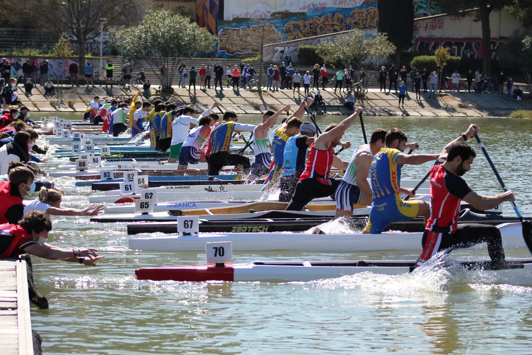 700 palistas en Sevilla, amén de los participantes de paracanoe