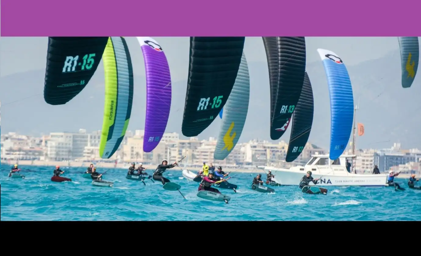 Hoy se pudieron celebrar las mangas previstas de entrenamiento con un buen viento de embat de entre 9 y 14 nudos