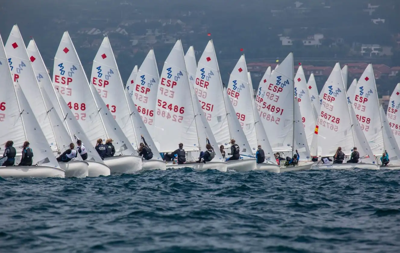 Las baleares finalizan la primera jornada con 6 puntos de ventaja sobre los lanzaroteños Alberto Morales y Miguel Bethencourt... las tripulación de El Balís formada por los hermanos David y Alex Charles es tercera (Foto Lara Carrau)
