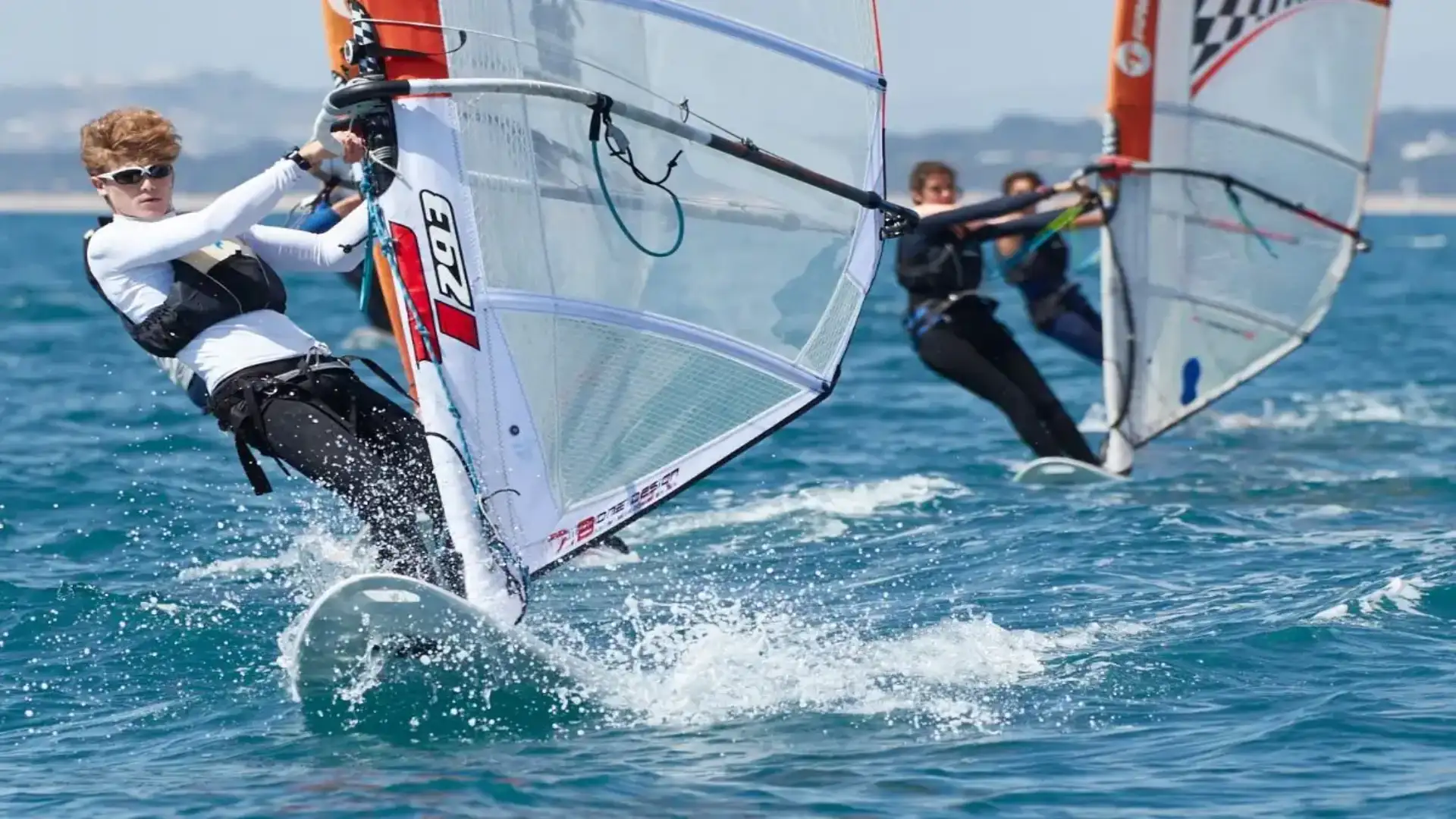 Valencia Windsurf IQFoil Autonomics finito in Santa Pola