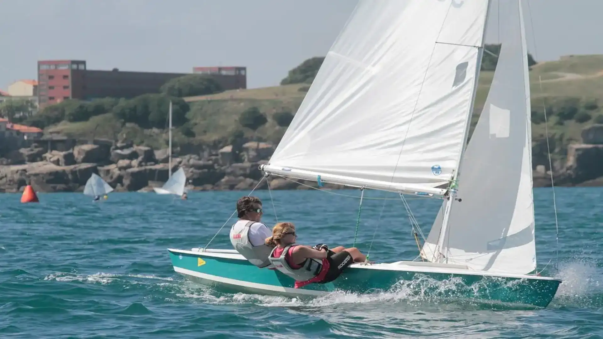 Optimist, Feva, Snipe, ILCA 4-6 nel Light Sailing Summer Trophy dell'Astur of Regatas
