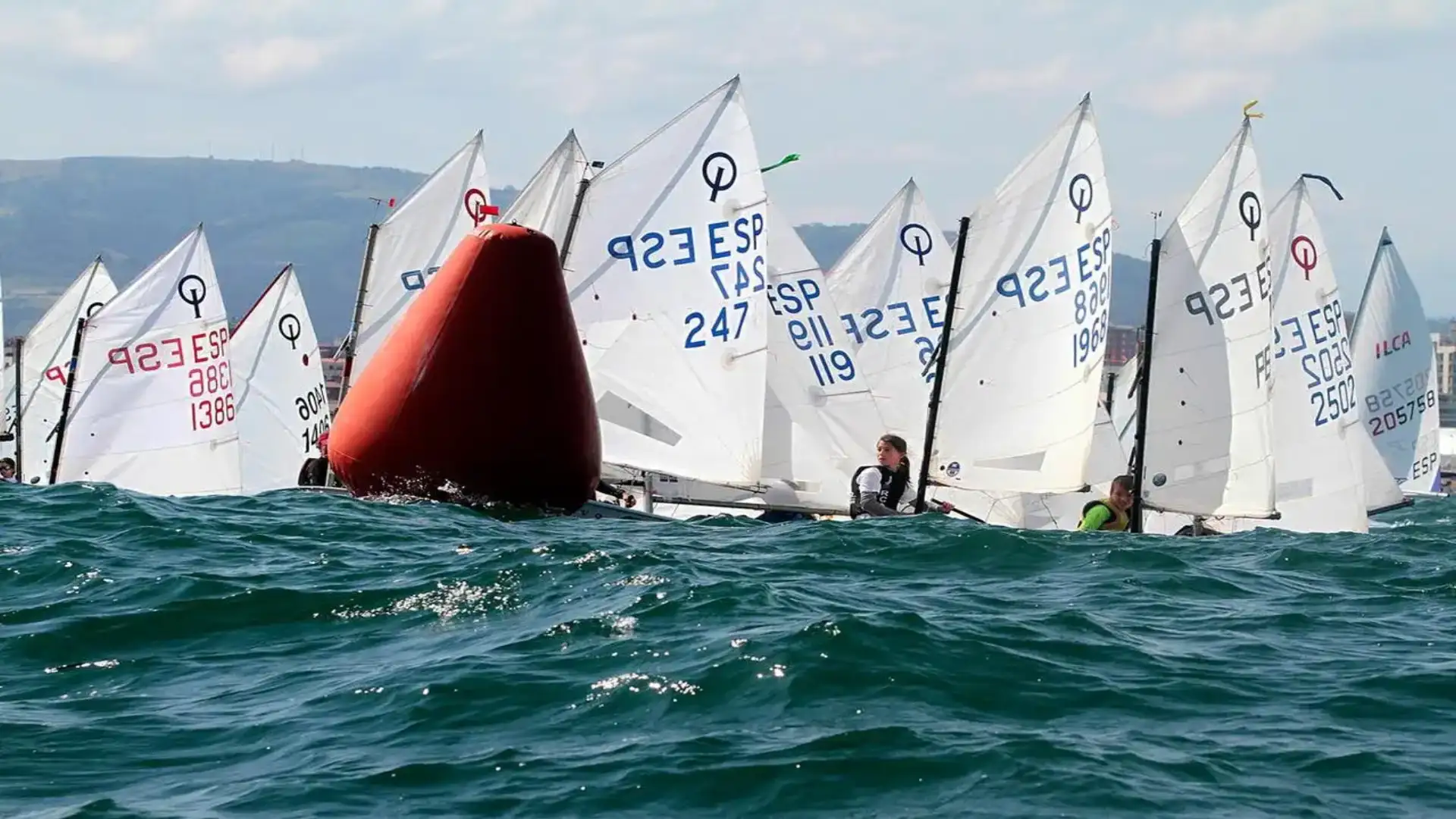 Cento navi leggere da tutta la Cantabria nel Trofeo Villa de Gijón