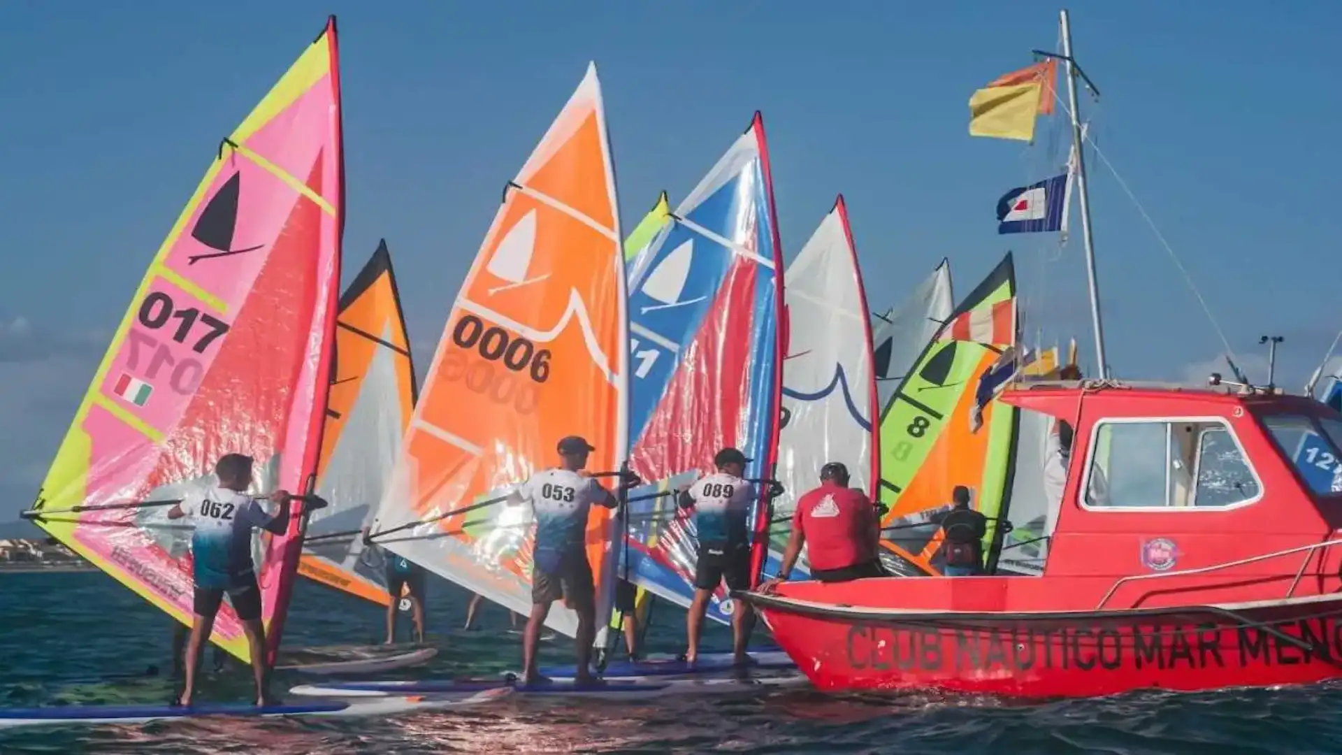 120 Open, Windsurf (inf), Open Foil, Windsurf e Formula nel Mare Surfari Minor