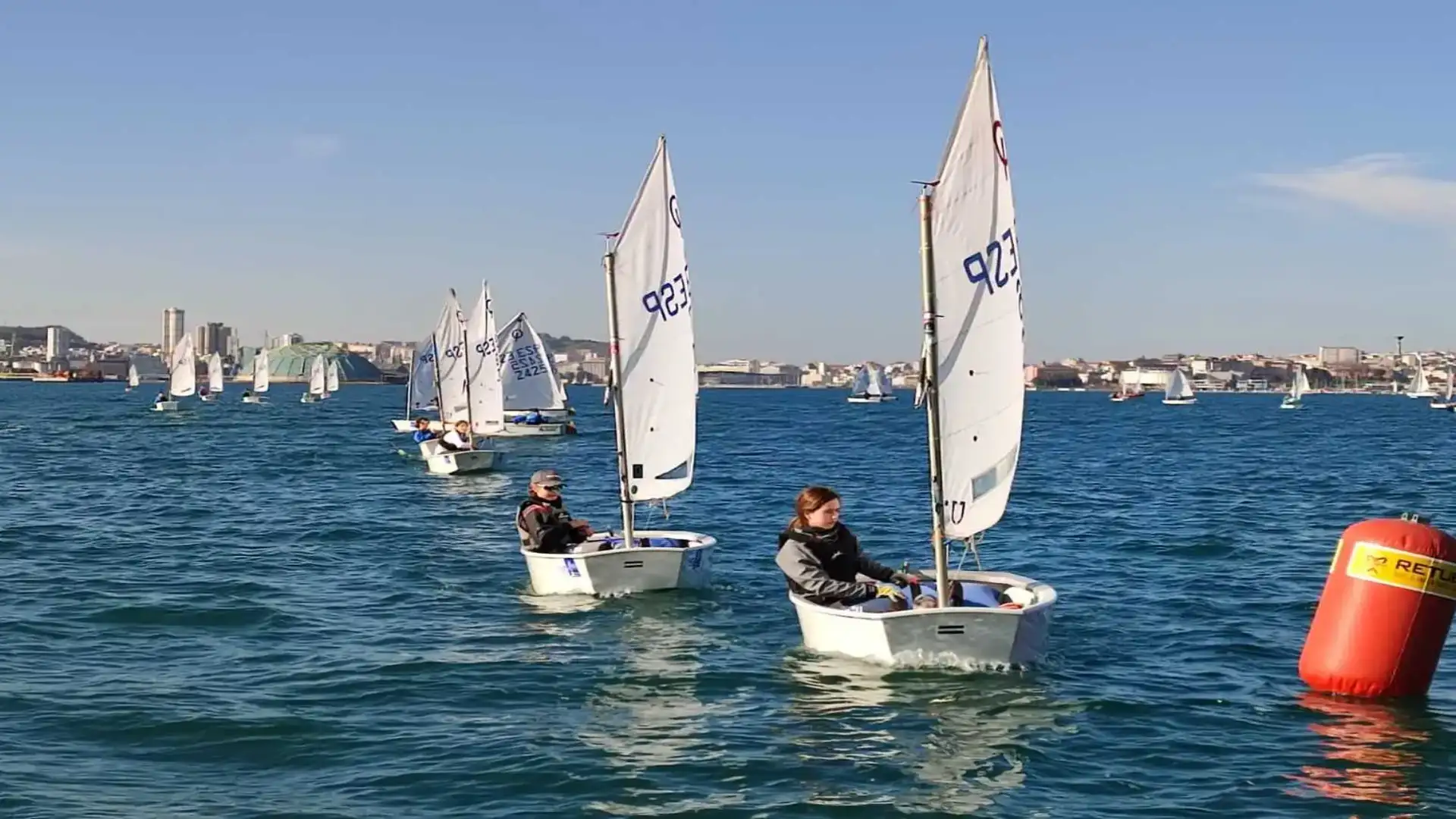 La Lega dei Regati Sociali di Vela Luce è iniziata a La Coruña
