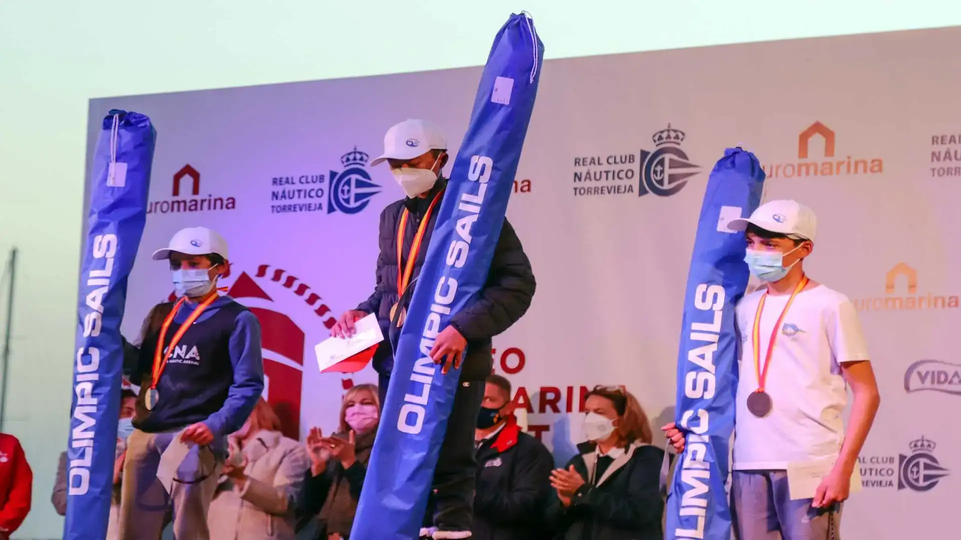 Per Weka Bhanubandh e Kosma Fragkiski, il trofeo Euromarina Optimist Torrevieja
