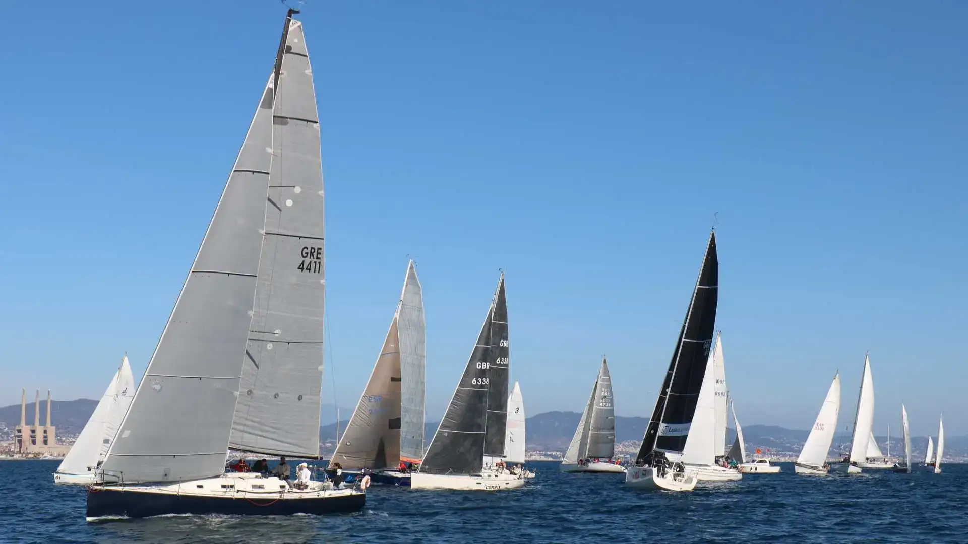 È iniziata nelle acque di Badalona Barcelona 4 Cruises Clubs