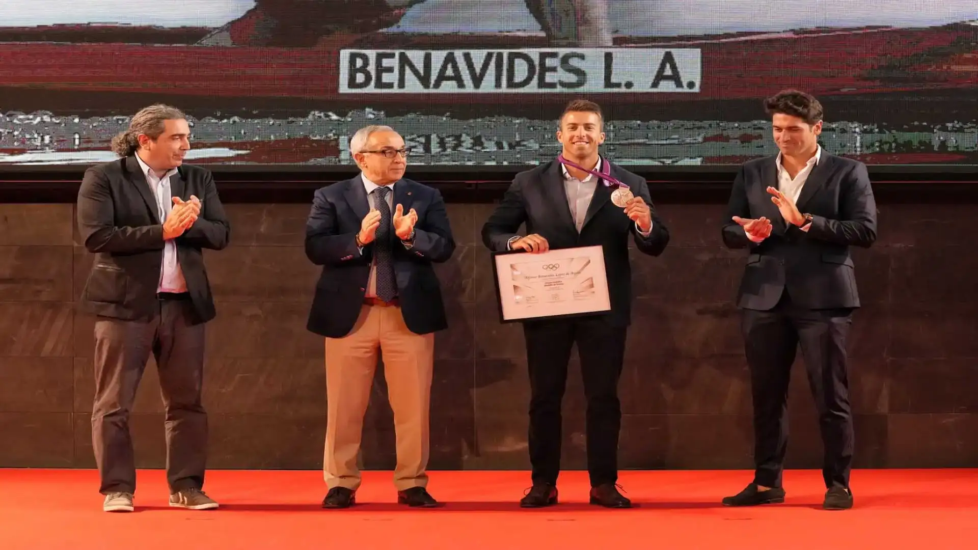 Dopo quasi 10 anni di attesa Sete Benavides recupera la sua medaglia di Londra