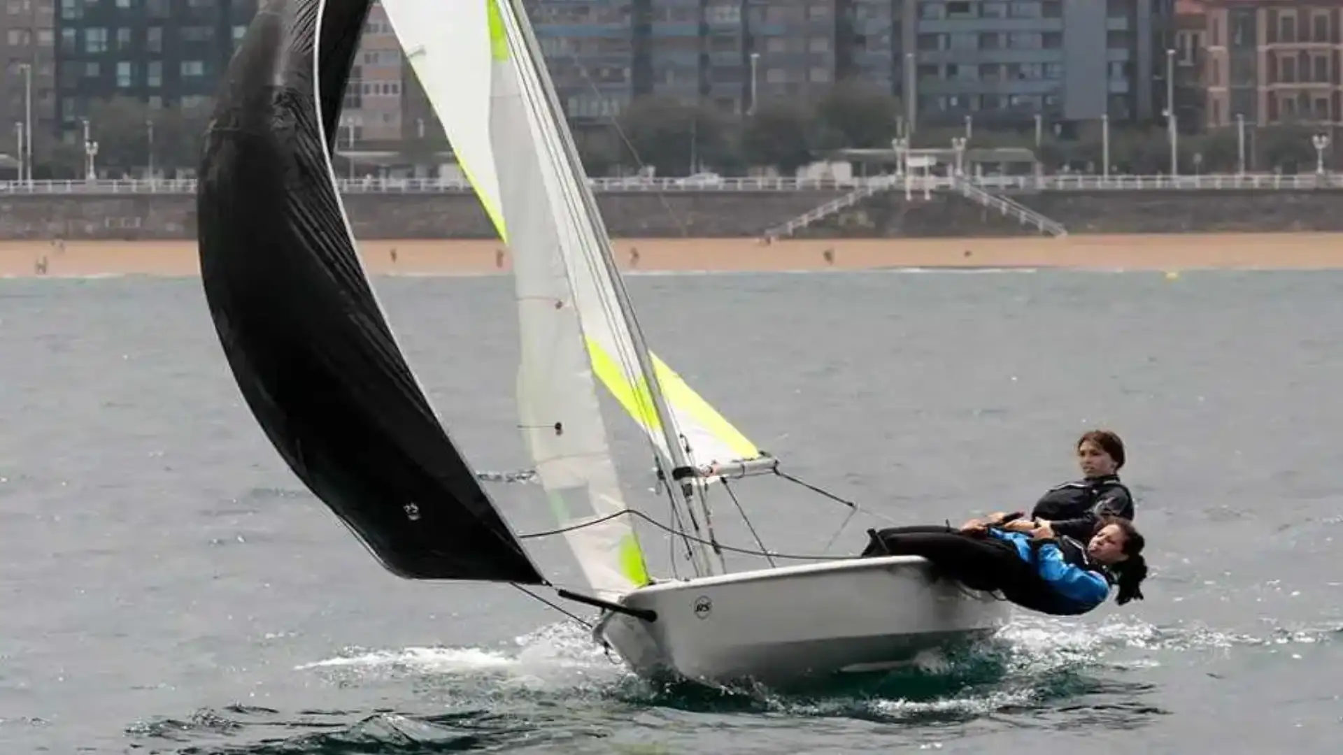 Prima uscita del Summer Sailing Trophy nelle acque asturie