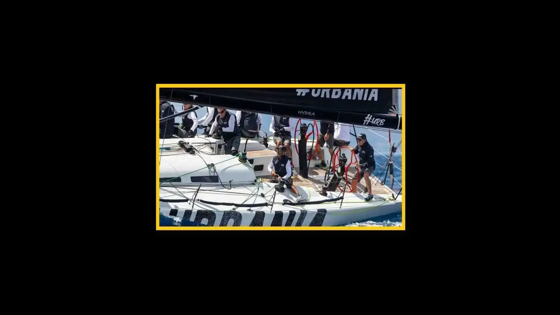 La squadra di vela di Urbania malgascia a Porto Cervo all'Orco Mondiale