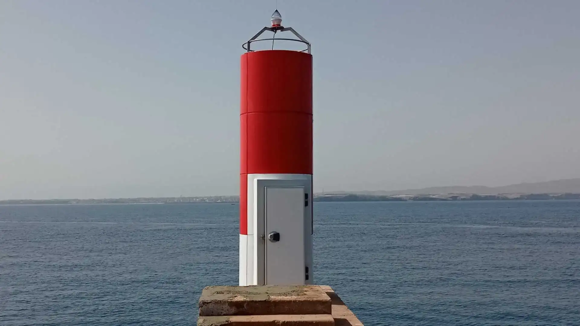 Il porto di Melilla rinnova il suo faro della mano di Almarin