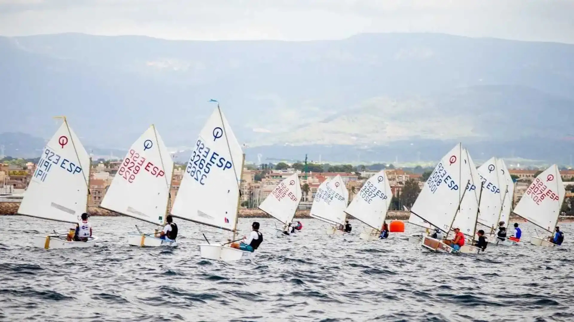 Núutic SArenal Dominator della Costa d'Oro di Ottimista in Cambrils