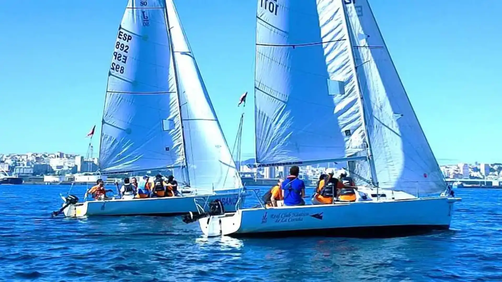 20 crociere nella A1 e A2 Castello di San Antón gara a La Coruña