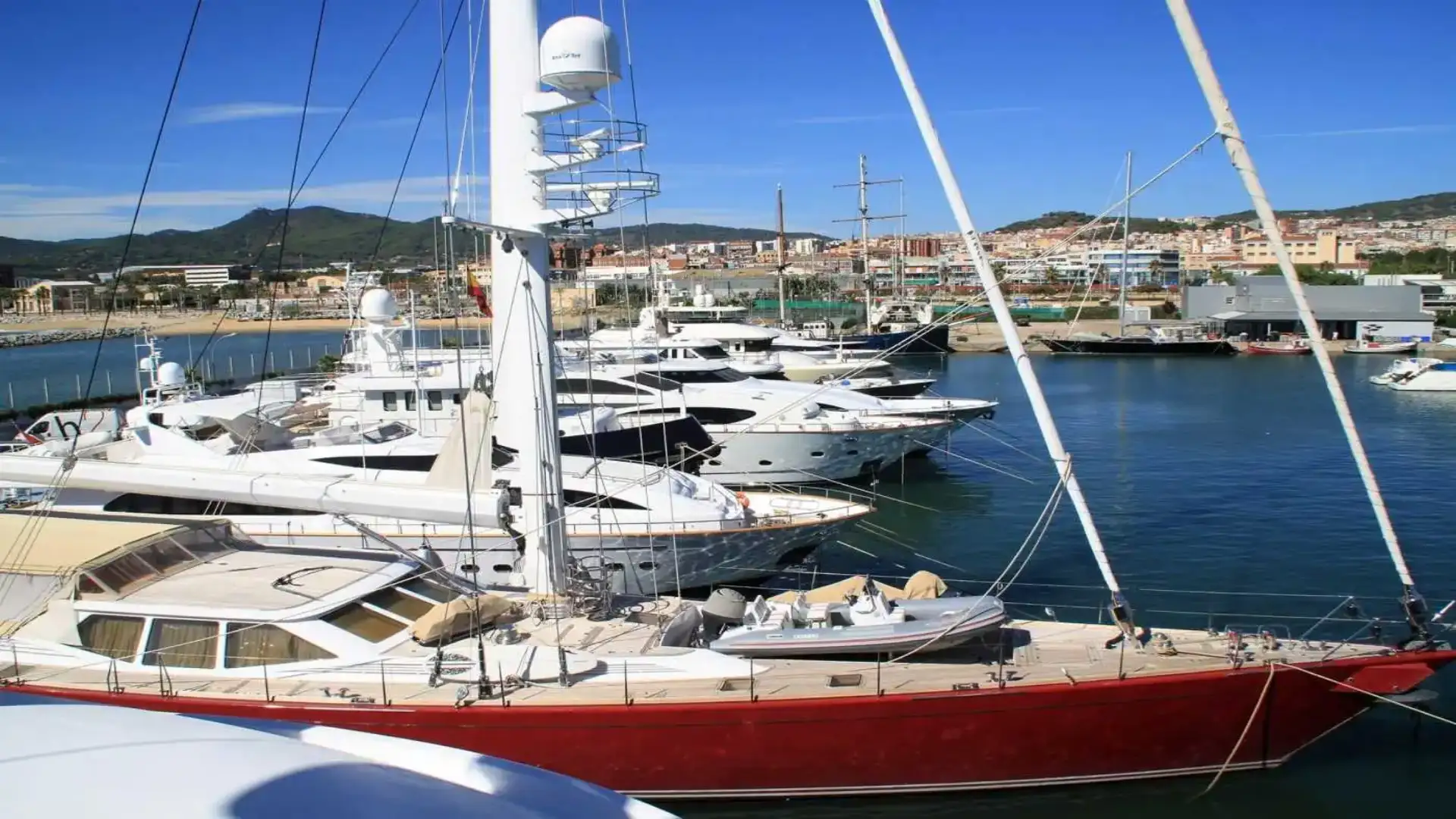 Varador 2000 e Mataró Marina Barcelona aggiornano le loro certificazioni di qualità