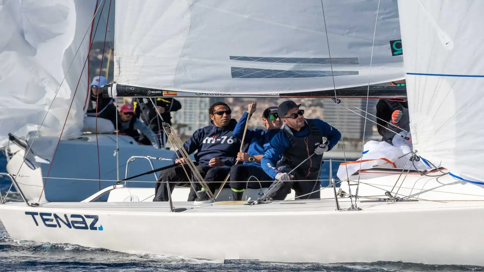 Tenaz tiene il comando dopo il quarto atto della Barcelona J70 Winter Series
