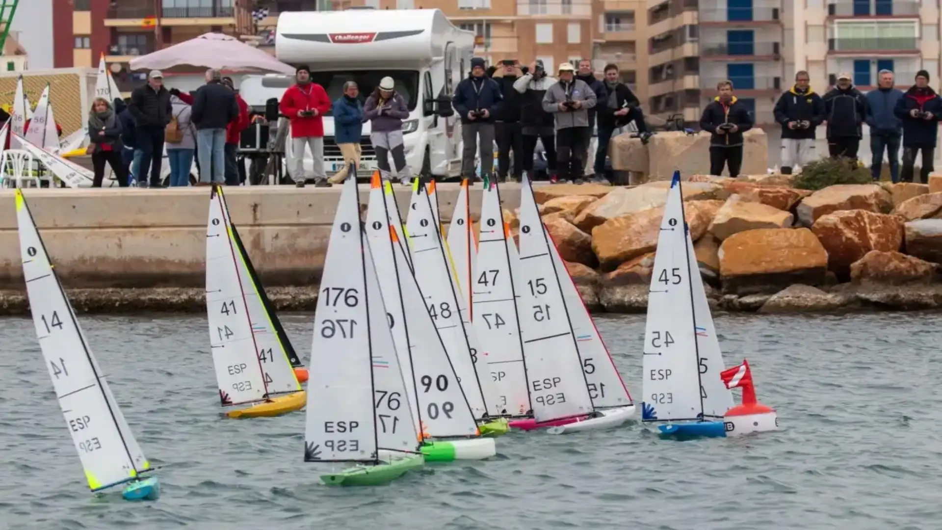 J80 Valencia Serie invernale: BC Fertilis vince il secondo atto e Iser è leader