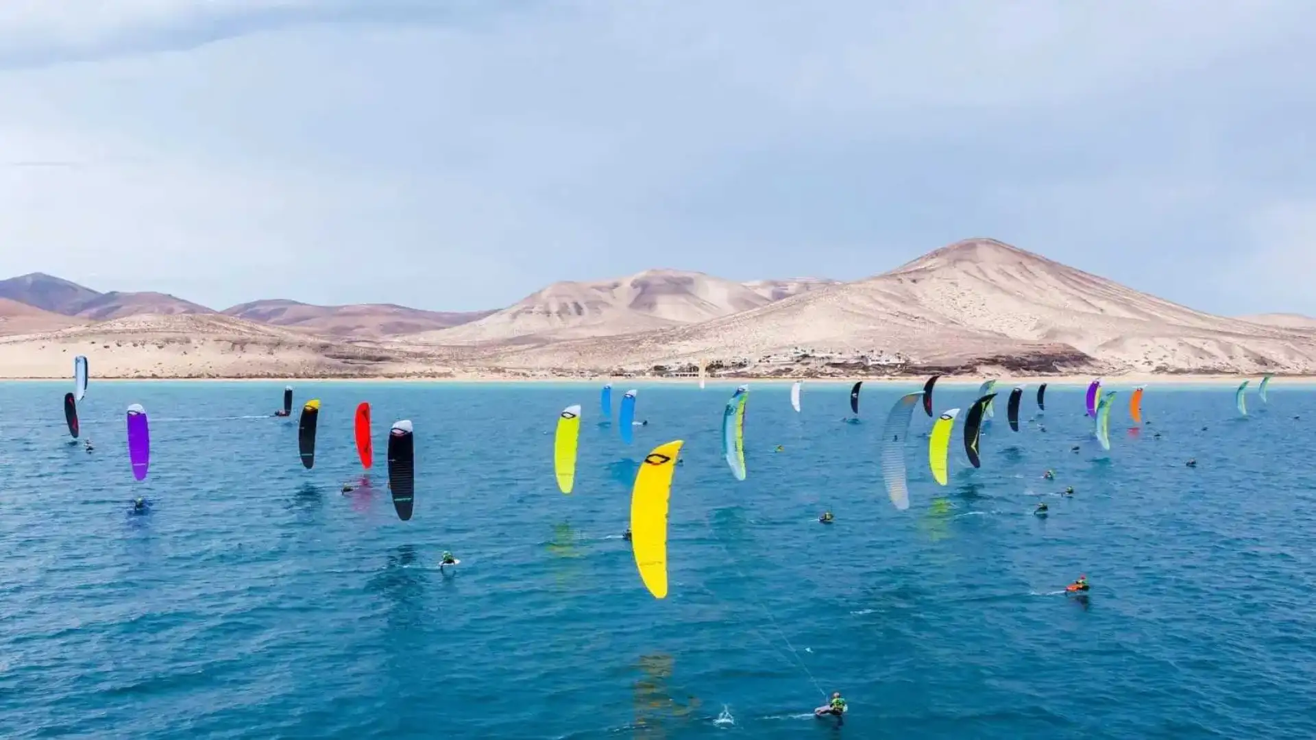 50 kitesurfers da 10 paesi della Kite Coach Formula Regata de Lanzarote