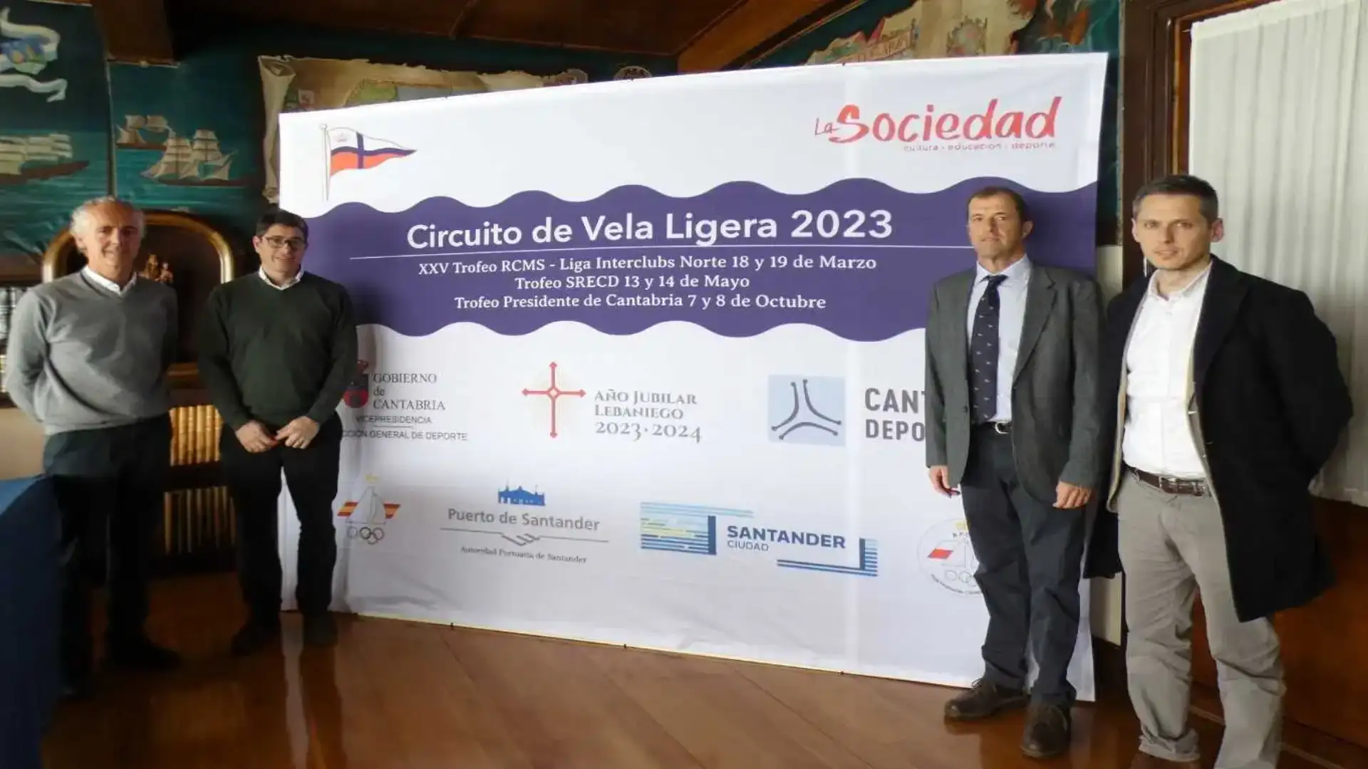 Liga de Vela Ligera SRECD nella marina di Santander