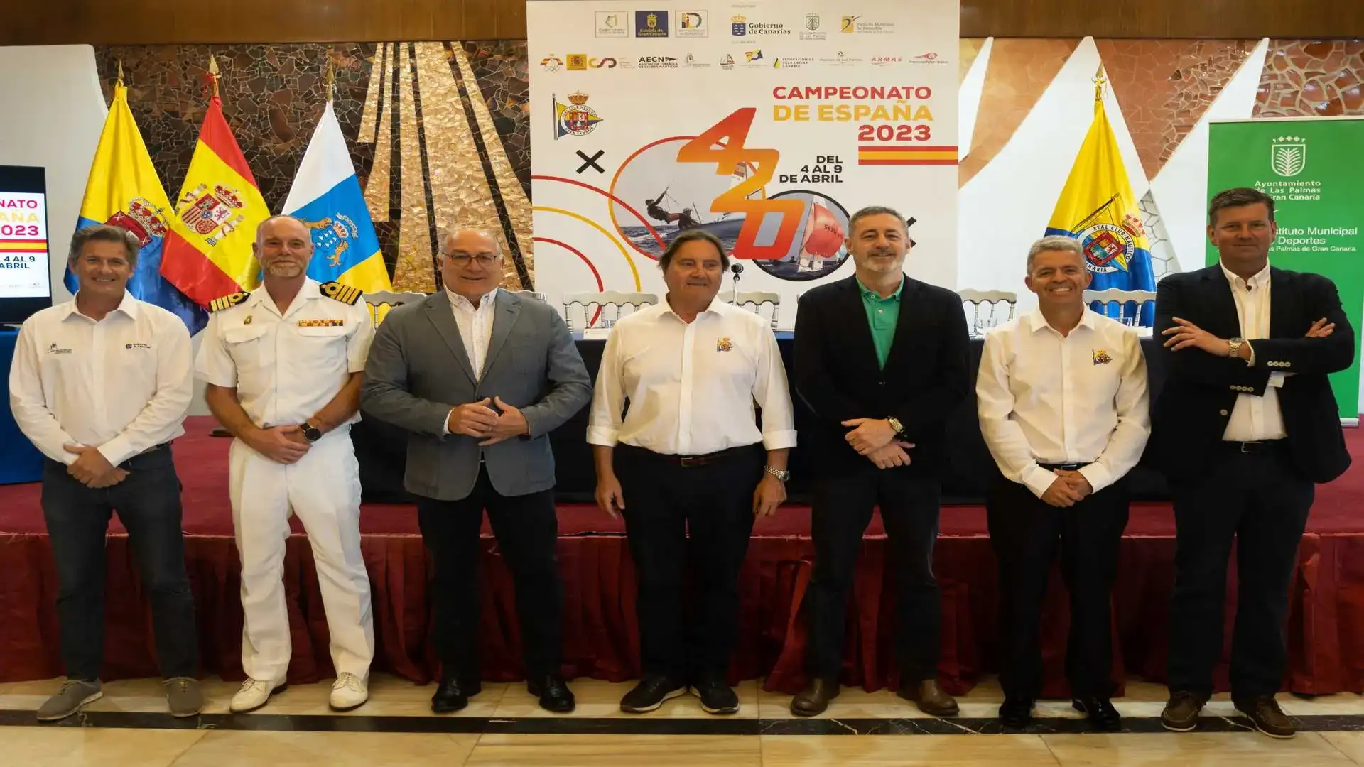 Il Royal Nautical Club Gran Canaria de Las Palmas organizza il National di 420